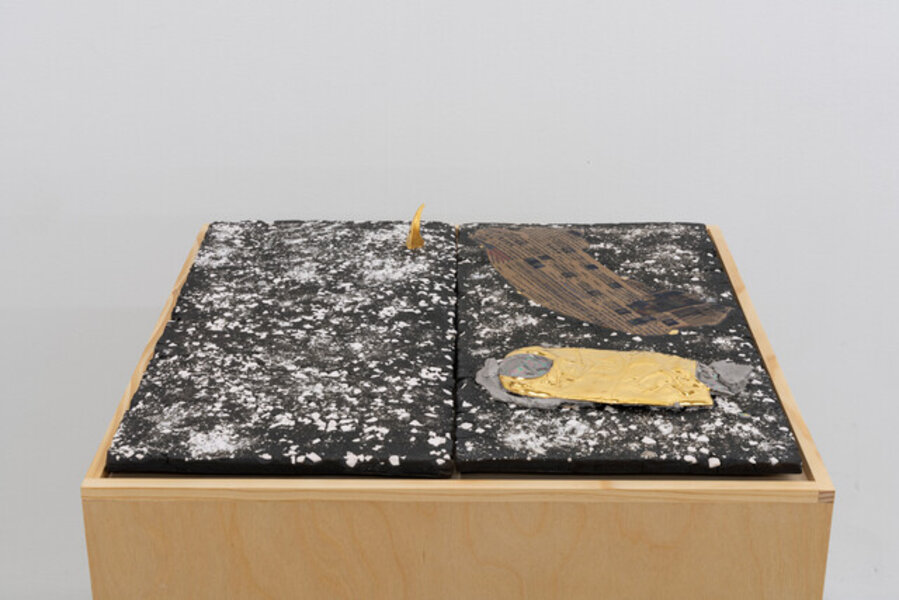 Street steps – (Can & paper /cone) + Gilded time