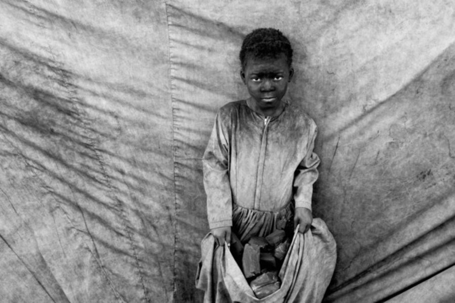 Untitled, Carvão series