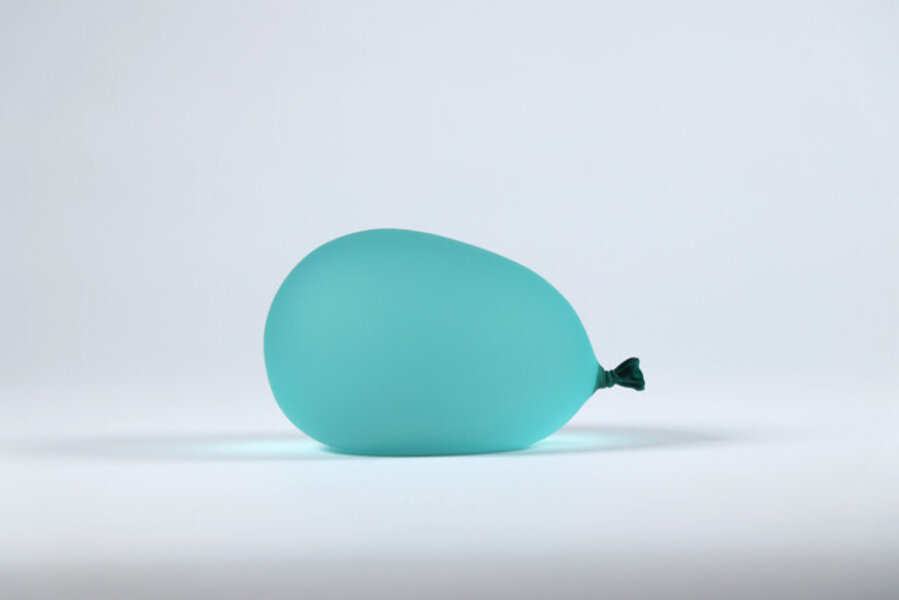 Glass Sculpted Water Balloon - Light Green