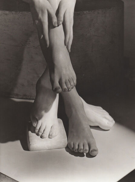 Horst P. Horst, ‘Barefoot Beauty’, 1941