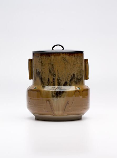 Miraku Kamei XV, ‘Axel shaped water container (mizusashi) with lacquer lid, yellow glaze’, ca. 2020