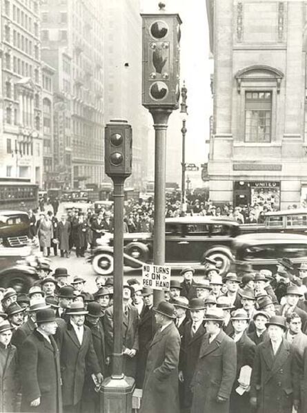 Associated Press, ‘New Traffic Lights for 5th Ave, New York City, NY’, 1933
