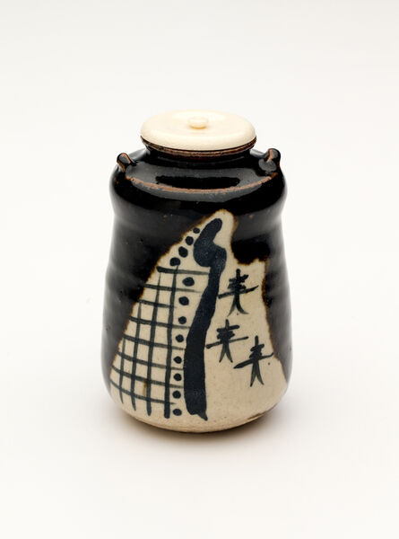 Miraku Kamei XV, ‘Tea container (chaire), with ear-shaped handles and oribe glaze, Takatori style’, ca. 2019