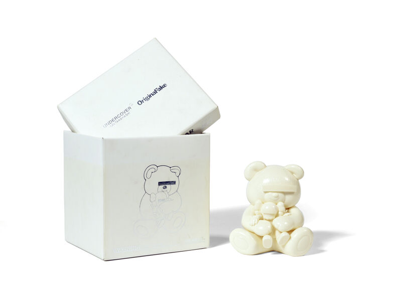 KAWS, ‘UNDERCOVER BEAR COMPANION (White)’, 2009, Sculpture, Cast vinyl, DIGARD AUCTION