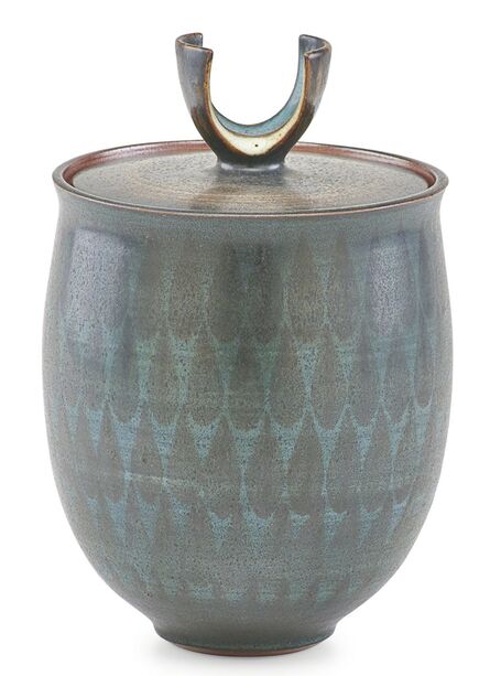 Harrison McIntosh, ‘Covered jar with teardrop pattern and curved finial, Claremont, CA’, late 20th C.