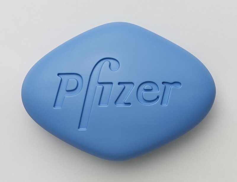 Damien Hirst, ‘Pfizer VGR 100mg (Baby Blue)’, 2014, Mixed Media, Polyurethane resin with ink pigmentt, Vertu Fine Art