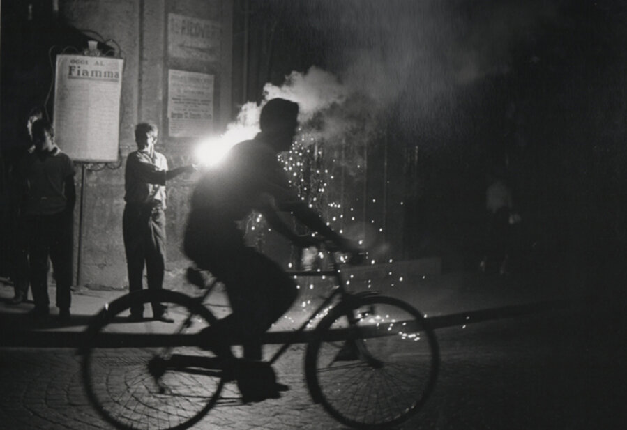 Velo nuit Naples (Bicycle at night in Naples)