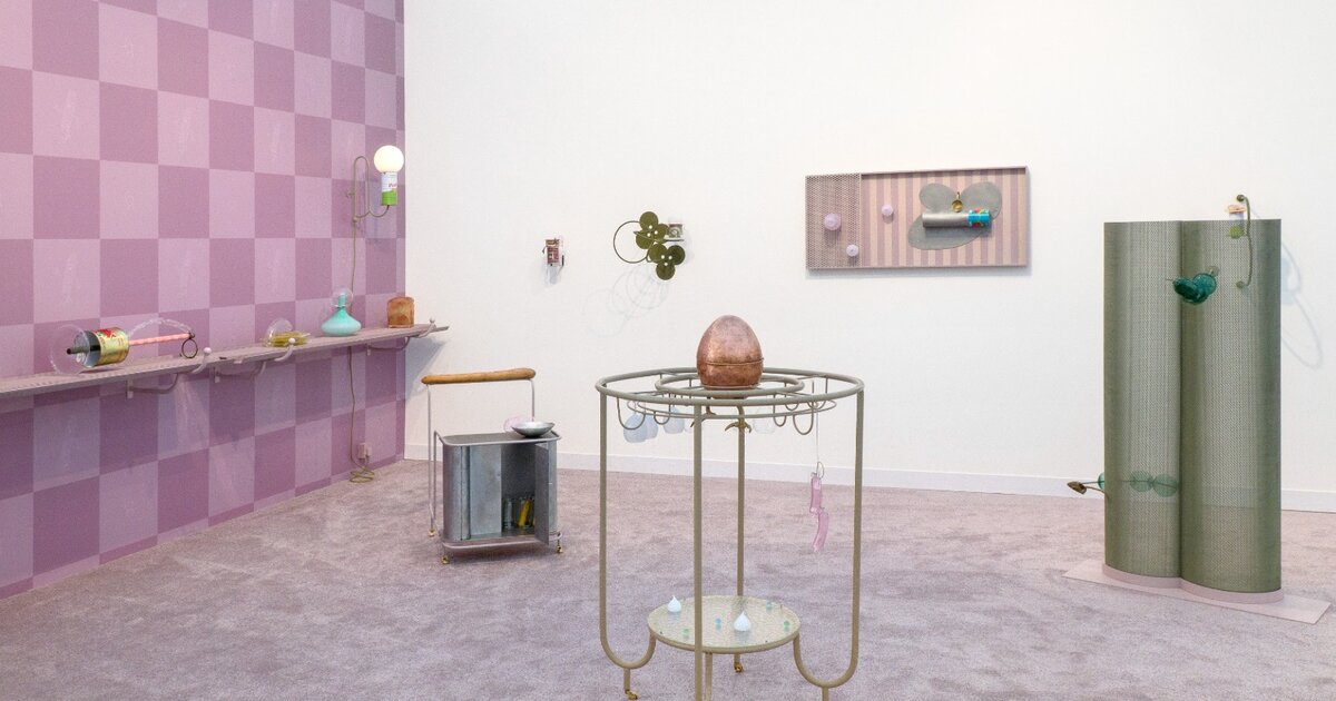 Image accompanying source report: Alligator Myths, Glass Olives and Climbable Paolozzi: The 10 Booths to Beat at Frieze London and Masters