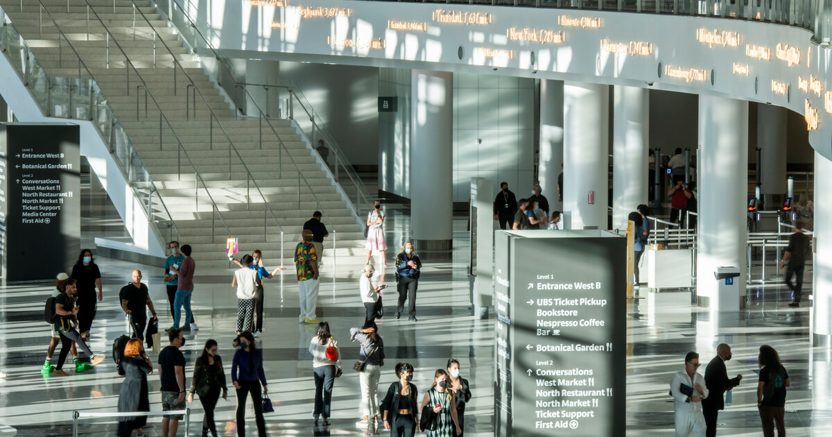Image accompanying source report: Art Basel Miami Beach Names 272 Galleries for December Edition with Slimmer Floor Plan