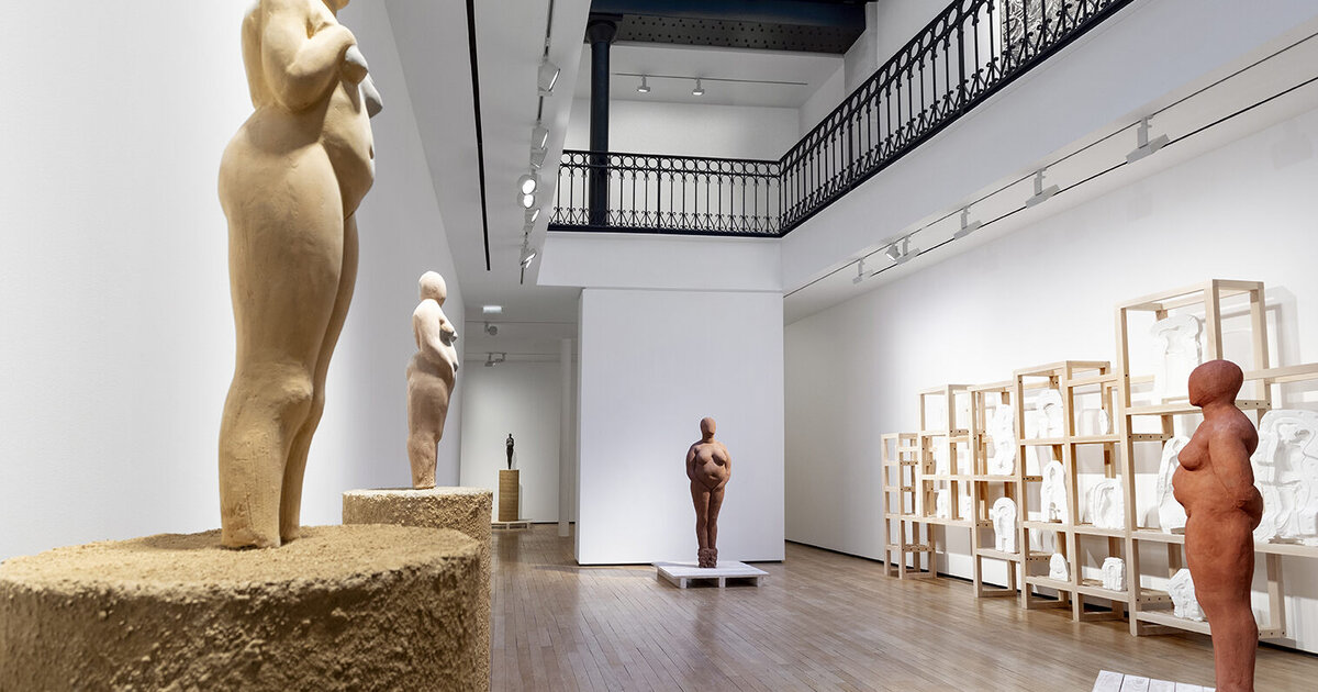 Image accompanying source report: Prune Nourry sculpts eight survivors of violence into modern Venuses for Paris's Galerie Templon