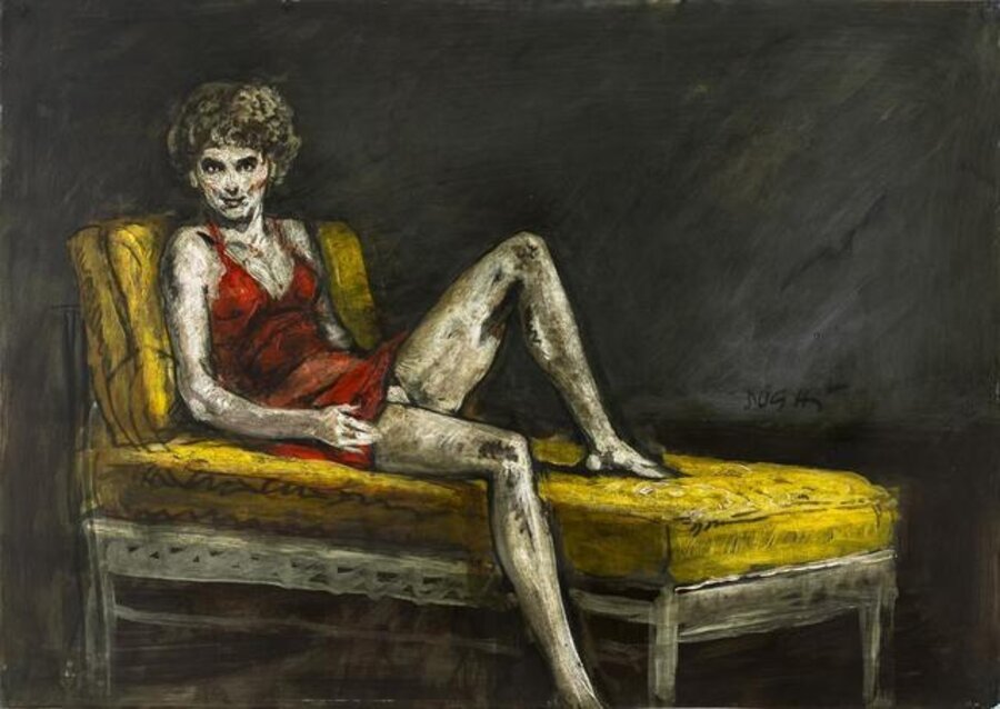 Figura Femminile Sul Divano