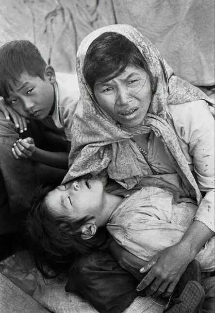 Eddie Adams, ‘Boat of No Smiles, South Vietnamese refugees, Gulf of Siam, Thanksgiving Day, 1977’, 1977