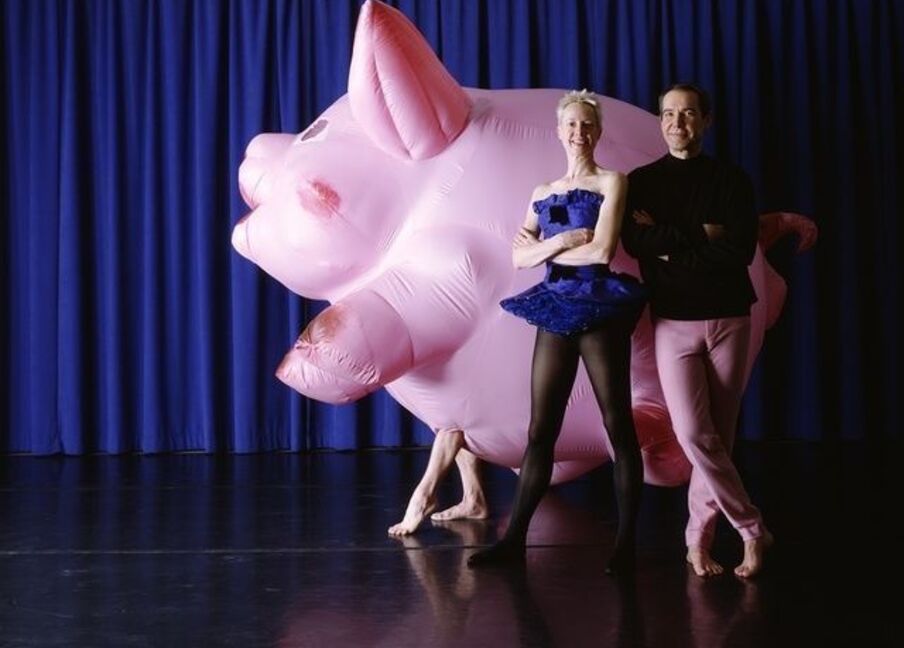 Top 14 Living Artists