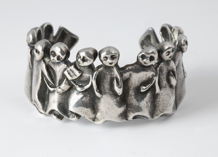 La Manifestation, Cuff Bracelet
