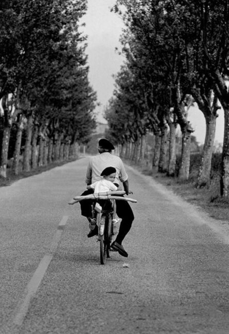 Elliott Erwitt, ‘Boy with a baguette, France, Provence’, 1955