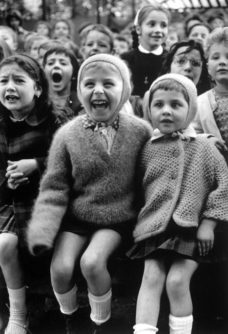 Alfred Eisenstaedt, ‘Children at a Puppet Theatre III, Paris’, 1963