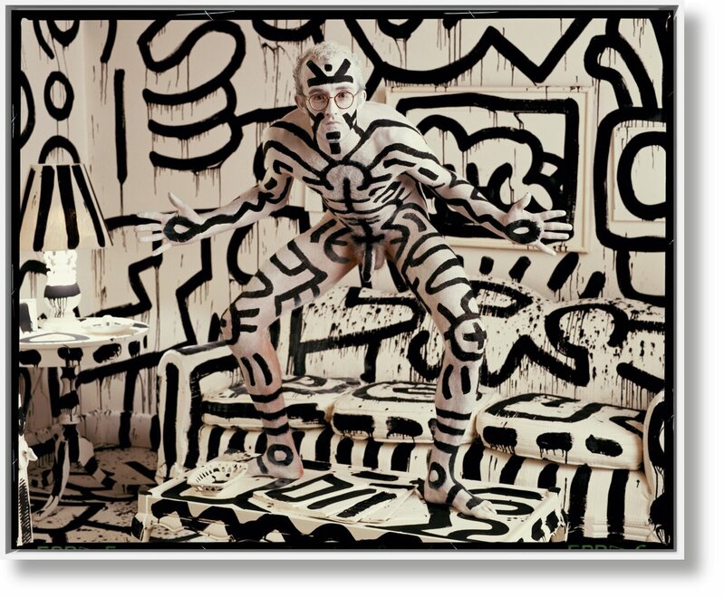 Annie Leibovitz, ‘Keith Haring, New York City, 1986 signed, numbered and framed ChromaLuxe aluminum print with accompanying book.’, 2023, Photography, Hardcover in slipcase, 27.1 x 37.4 cm (10.7 x 14.7 in.), 5.80 kg (12.76 lb), 556 pages, accompanied by a signed and numbered dye-sublimation ChromaLuxe aluminum print with floating frame, ready to hang, 61.3 x 50 cm (24.1 x 19.7 in.), TASCHEN