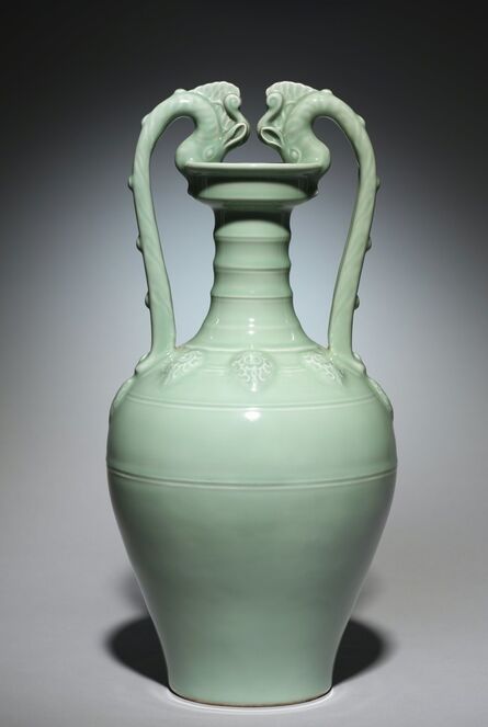 China, Jiangxi province, Jingdezhen, Qing dynasty (1644-1912), Yongzheng mark and period, ‘Amphora Vase’, 1723-1735