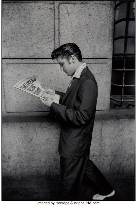Alfred Wertheimer, ‘Elvis Reading Newspaper’, 1956