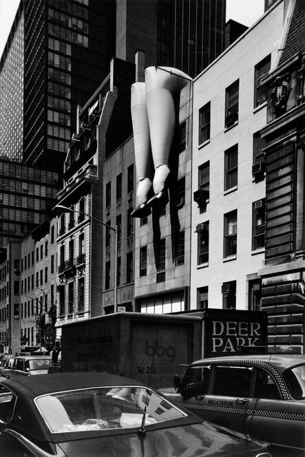 Elliott Erwitt, ‘Sculpture by the American artist Ann Slavit Gordon, New York City, USA’, 1978