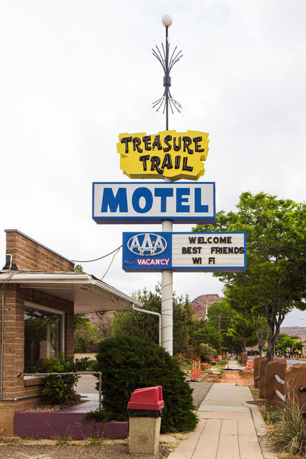 Andrew Kerr, ‘Motel 1 - Kanab, Utah’, 2021