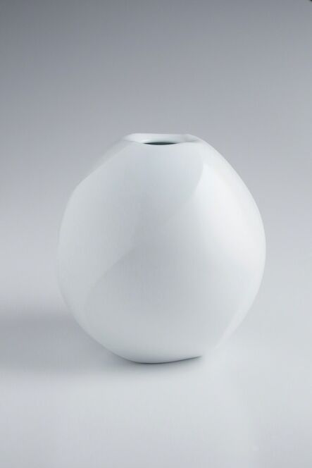 Maeta Akihiro, ‘White Porcelain Twisted Faceted Jar’, 2015