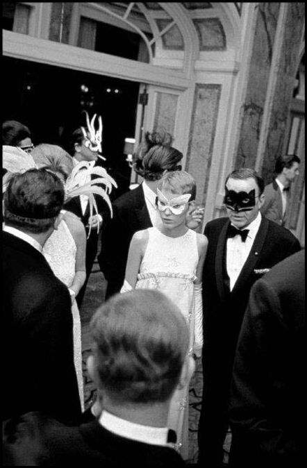 Elliott Erwitt, ‘Mia Farrow and Frank Sinatra at Truman Capote's Black White Ball, New York City’, 1966