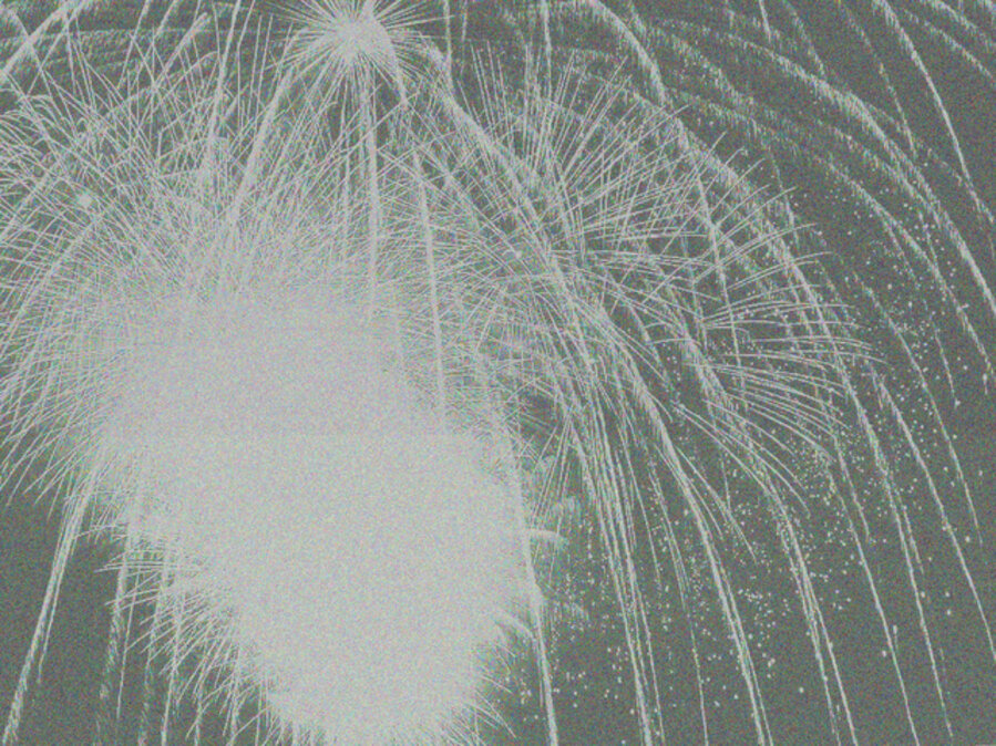 16.777.216 Farben als Feuerwerk, Newyears_6_bg_123102.jpg