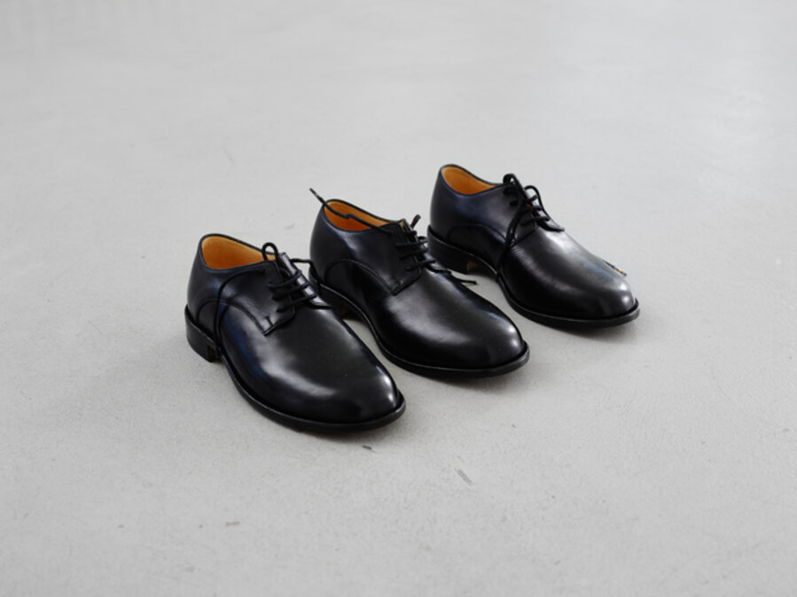 Shoes made for someone with three feet by a master shoemaker in Berlin