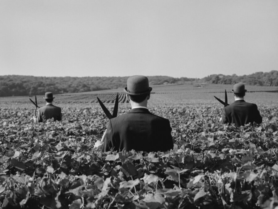 Three Men with Shears, Reins, France