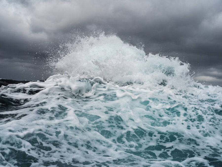 Colliding Sea