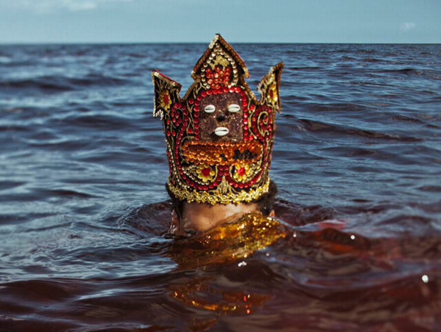 Legba arrives in the coast of Cuba as Elegguá, Bahía Cochinos