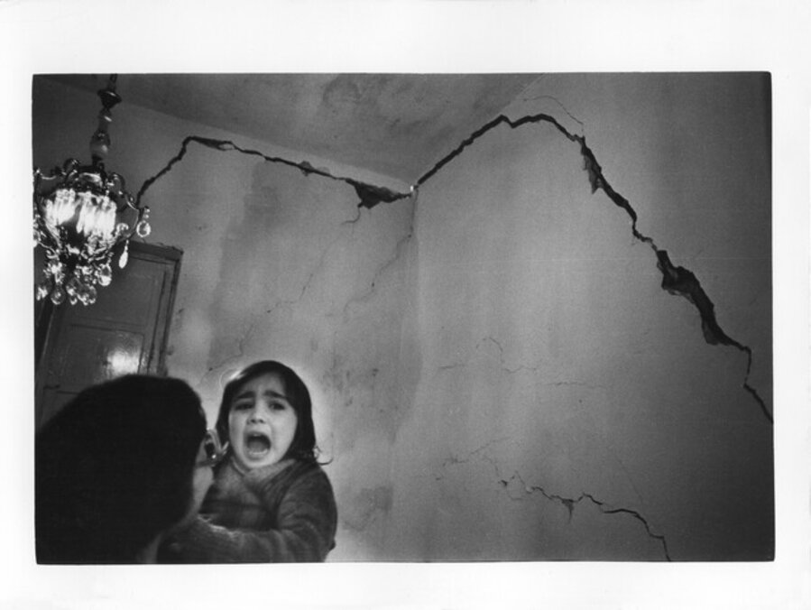 La Povera Casa Lesionata Crollerà Dopo Pochi Minuti. Palermo, 1980 - "The Poor Damaged House Will Collapse After a Few Minutes"