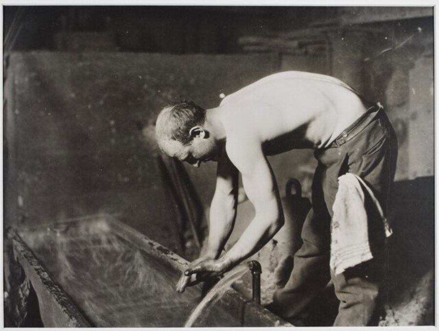 Steel worker washing, Pittsburgh