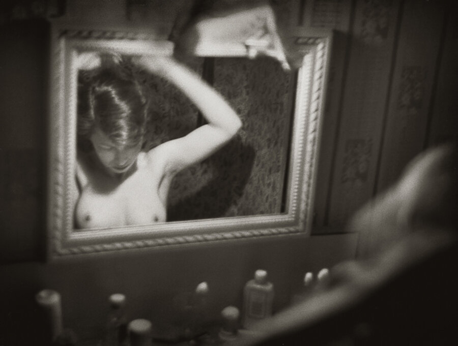 Rita in the mirror, The Eye of Love, Paris