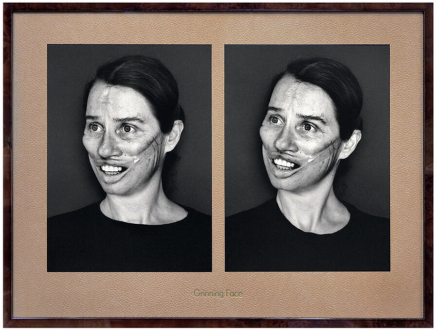 Face Book: Grinning Face