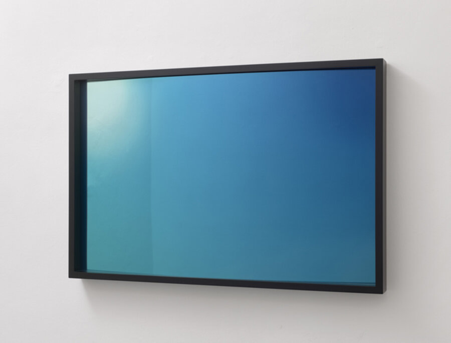 blue flash black