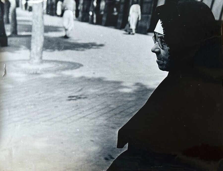 Woman on a bench, Paris