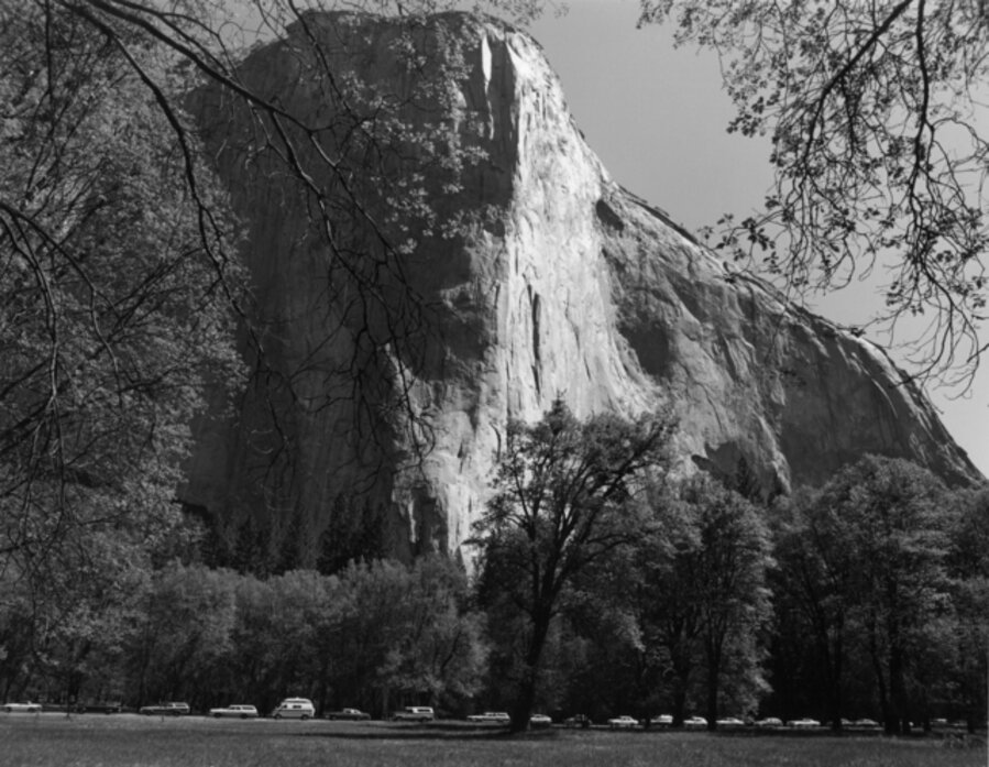 On the weekends the traffic is always bumper to bumper just like a commute day. You drive for four hours to look at El Capitan for four minutes, and most people never get out of the car