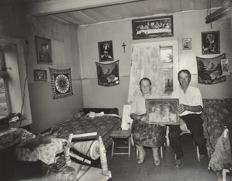 From the Sociological Record cycle. Myth of Photography (Biały Dunajec)