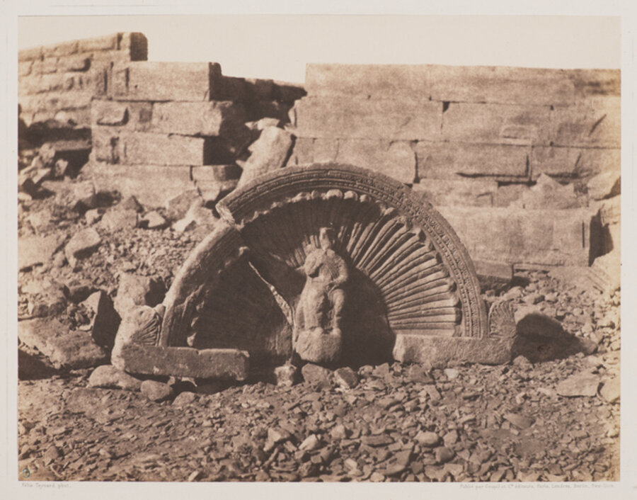 Structures with Curving Courses - Upper Part of the Sculptural Niche. TAFA (TAPHIS)