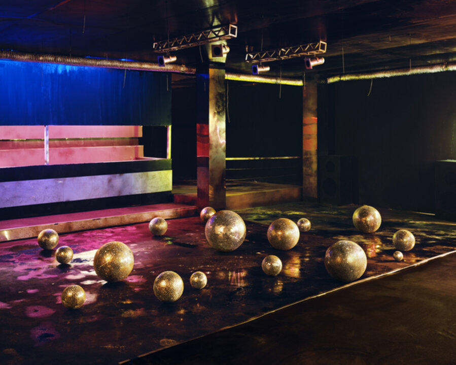 Dance Hall (Pearls)