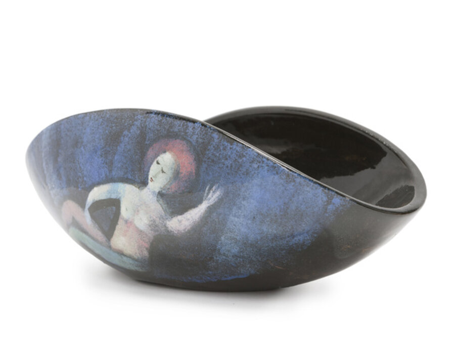 Folded bowl with stylized figures
