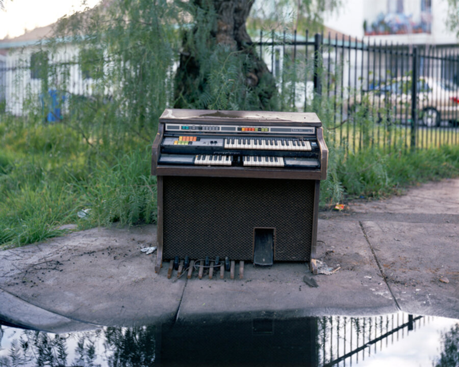 Galaxy 8122, Los Angeles, California