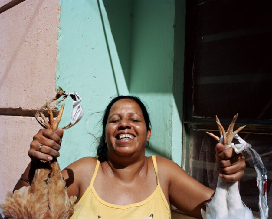 Milagros and the Chickens