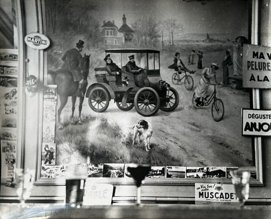 Cafe-bar, Paris
