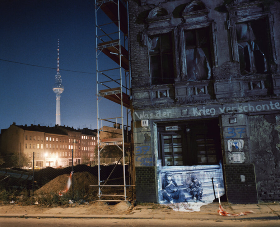 Mulackstrasse 37: Slide projection of former Jewish residents, ca. 1932, Berlin