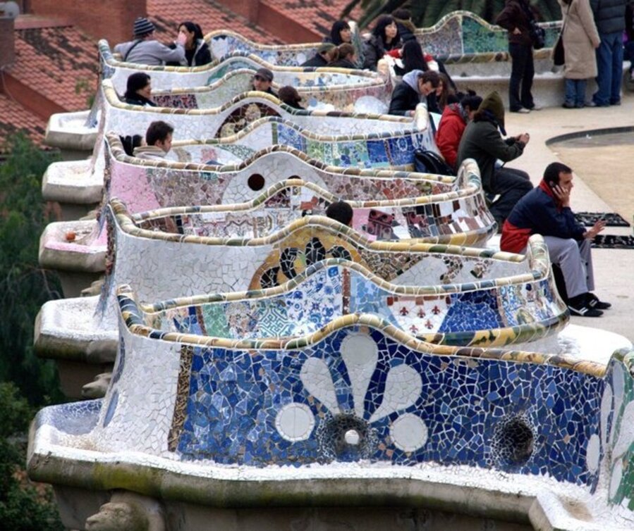 Serpentine Bench, Güell Park