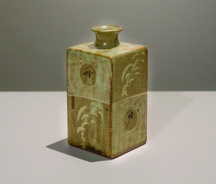 Mold-Pressed Bottle