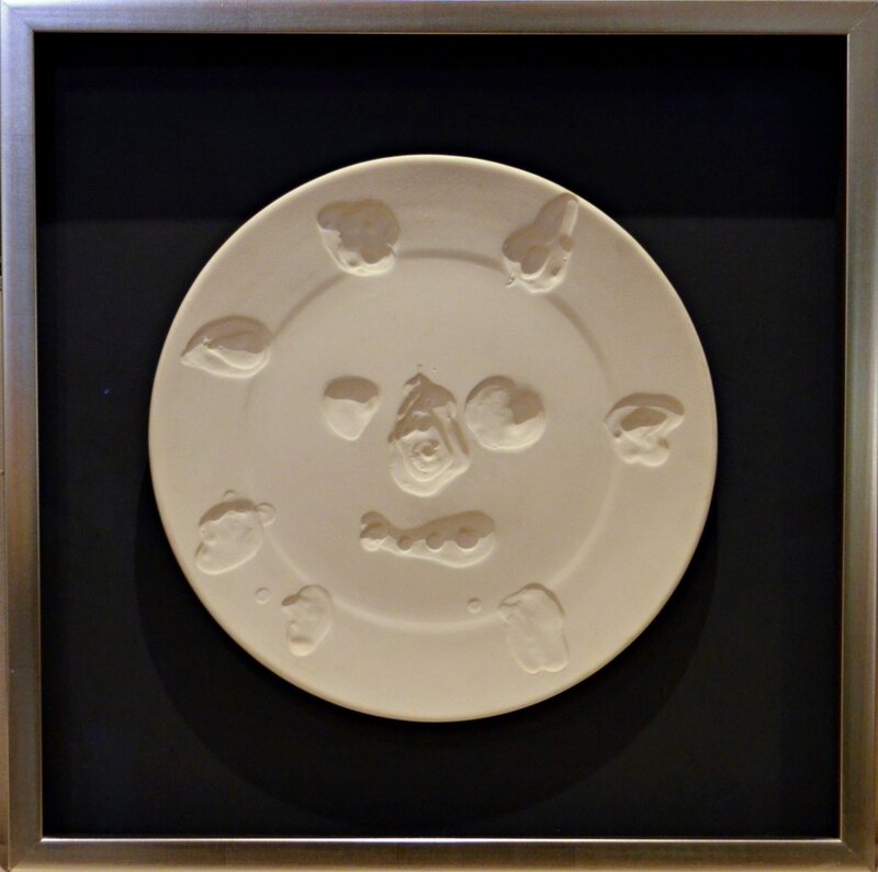 Pablo Picasso, ‘Visage Aux Taches (C118) ’, 1956, Sculpture, Ceramic plate, white clay color., Off The Wall Gallery
